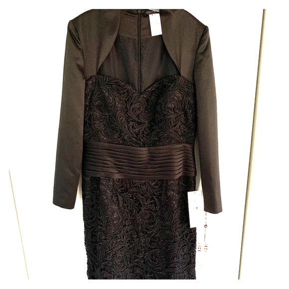 Alyce Paris Dresses & Skirts - NWT . Alyce Jean De Lys Black gown. Size 8. Beauty